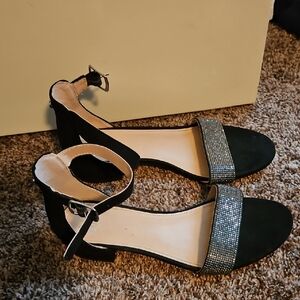 Madden NYC Elegant Black and Silver Women's Sandals